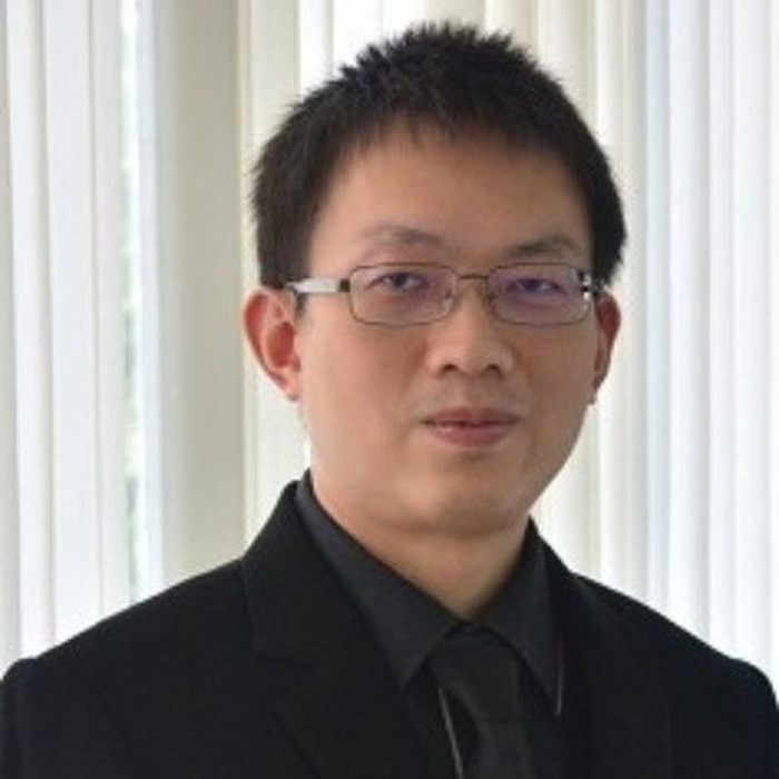 Dr. Pinyo Taeprasartsit